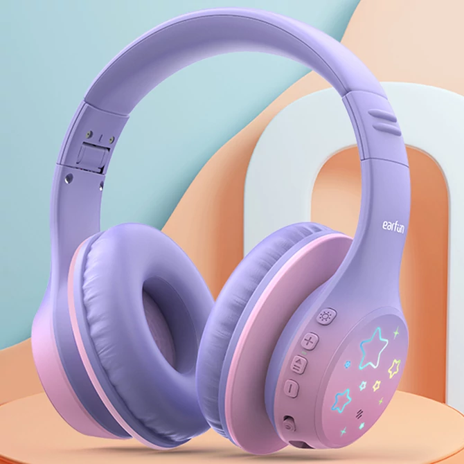 Kép 3/6 - EarFun K4 vezeték nélküli gyerek fejhallgató, hangerőkorlátozás, LED világítás, 90 óra üzemidő, lila (K4)